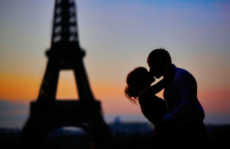 Le français perd sa première place de la langue la plus sexy, qui la détrône ?