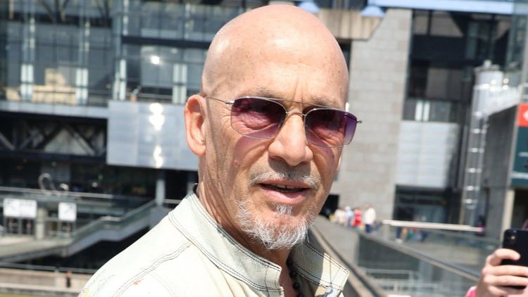 Florent Pagny (63 ans) gaulé avec "un gros volume", placé en garde à vue : sa justification inattendue