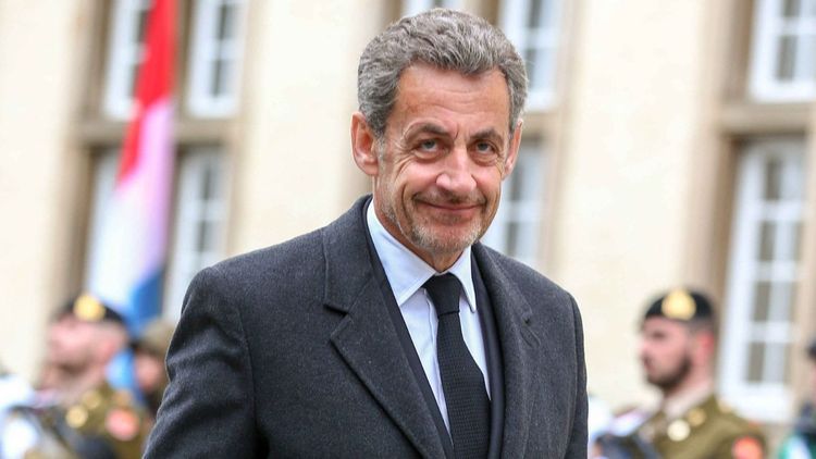 Sous Nicolas Sarkozy, la dette publique a-t-elle baissé ? "C'est faux !", tonne son ancien bras droit