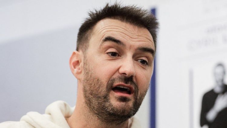 Cyril Lignac (47 ans) quitté par sa compagne après 13 ans : "Je ne m'y attendais pas"