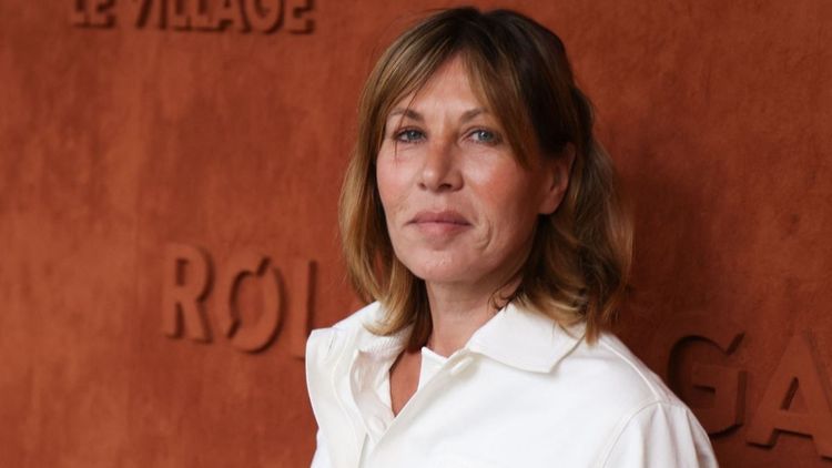 À 57 ans, Mathilde Seigner révèle sa méthode choc pour perdre 10 kilos après la ménopause, un régime des années 1950 jugé risqué