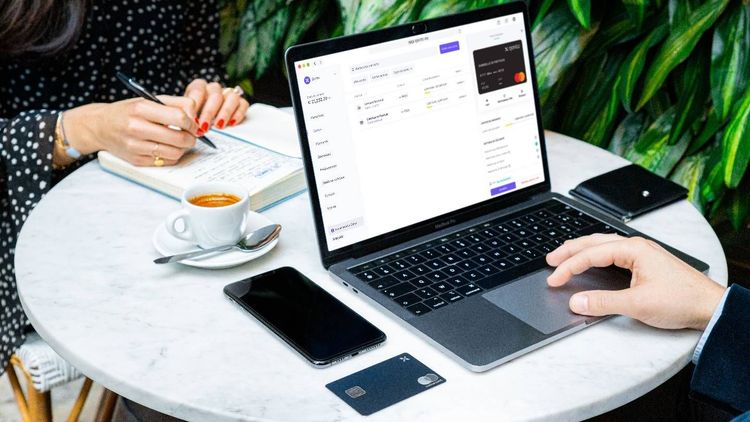 Compte pro : Qonto dévoile un nouvel outil pour aider les professionnels dans leur facturation