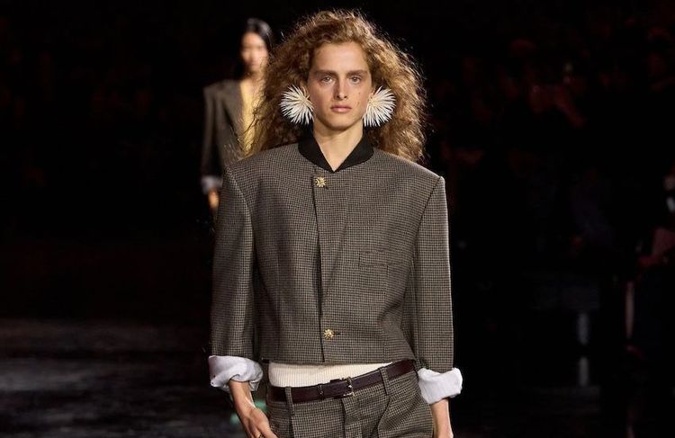 Nouvelle coupe, nouvelle allure : voici le blazer qui signe la silhouette du printemps