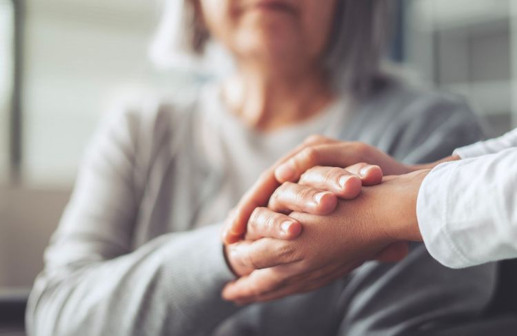 Ma mère et moi. Louisa, 46 ans : « En devenant son aidante, j'ai compris combien je l'aimais »