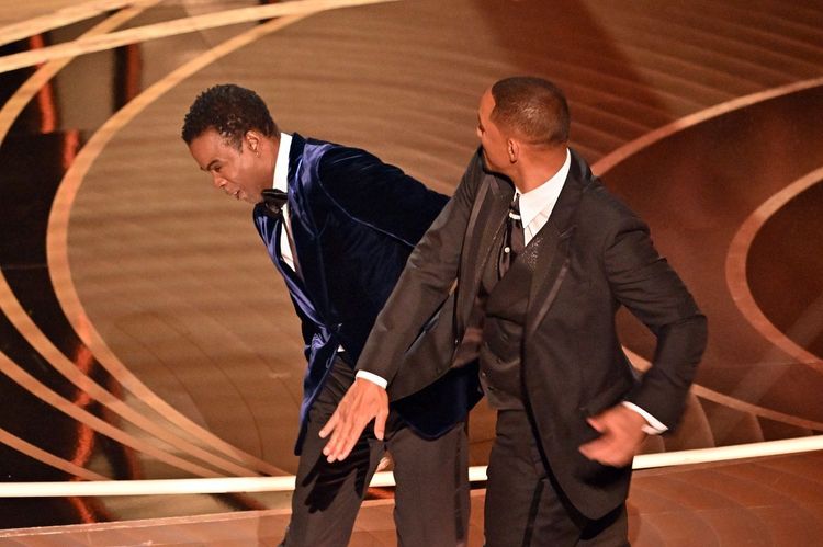 Will Smith lâché par son doubleur français, furax, il claque la porte : "Un abruti"