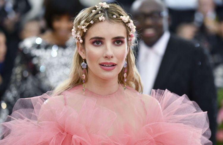 Ce maquillage romantique et moderne est parfait pour la soirée de la Saint-Valentin