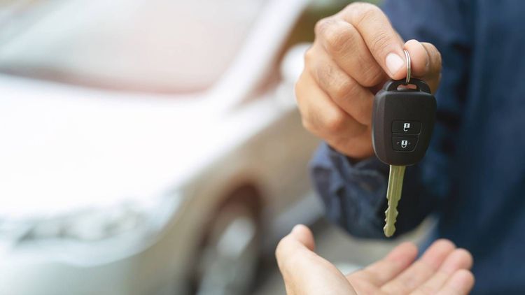 « Je vends ma voiture, est-ce risqué d'être payé par virement instantané ? »