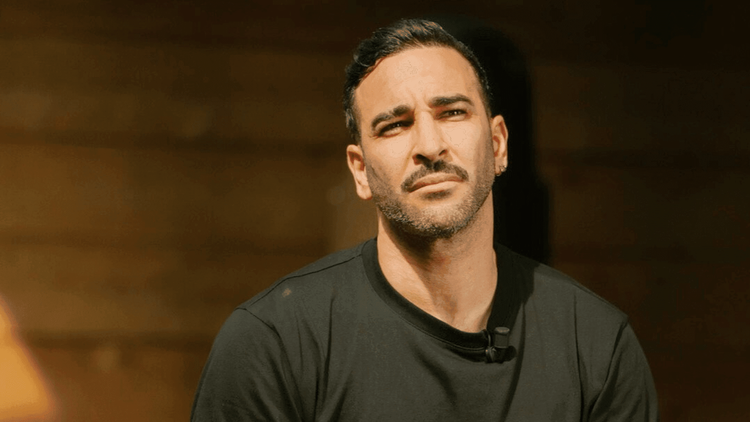Adil Rami : en larmes, il se confie sur la maladie grave de sa maman, "j'ai peur..."