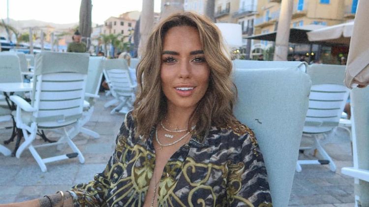 Hilona Gos : bientôt maman, elle se dévoile entièrement dévêtue le ventre très arrondi, la photo affole les internautes !