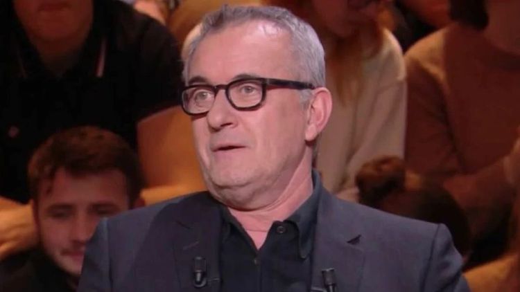 Christophe Dechavanne, visite de sa maison de campagne à 2h30 de Paris où il prépare son procès