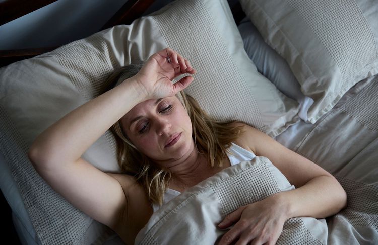 Ménopause : les femmes se réveillent en moyenne 3 à 4 fois par nuit