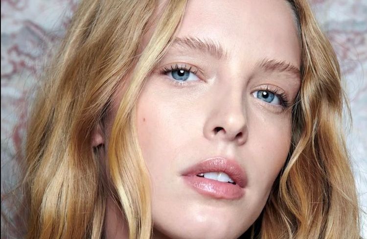 « Blond français » : la tendance capillaire que tout le monde va adopter à l'arrivée des beaux jours