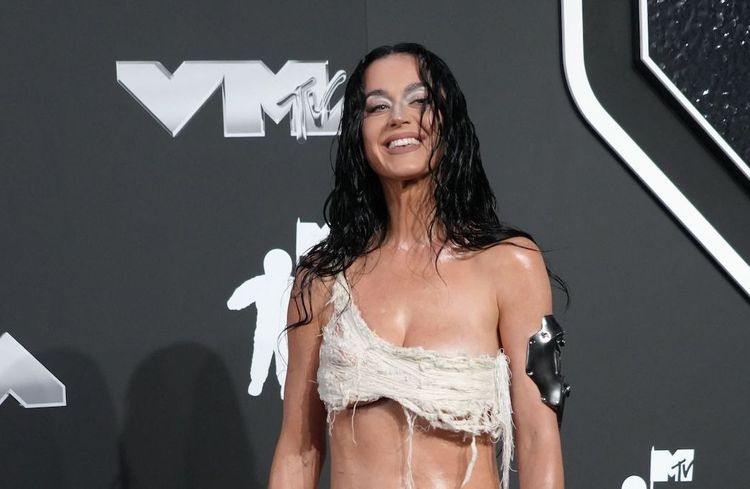 Katy Perry en visite au Japon aux côtés de Justin Trudeau