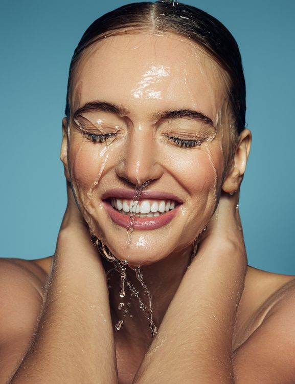 Voici l’actif recommandé par les dermatologues pour faire peau neuve en 2025