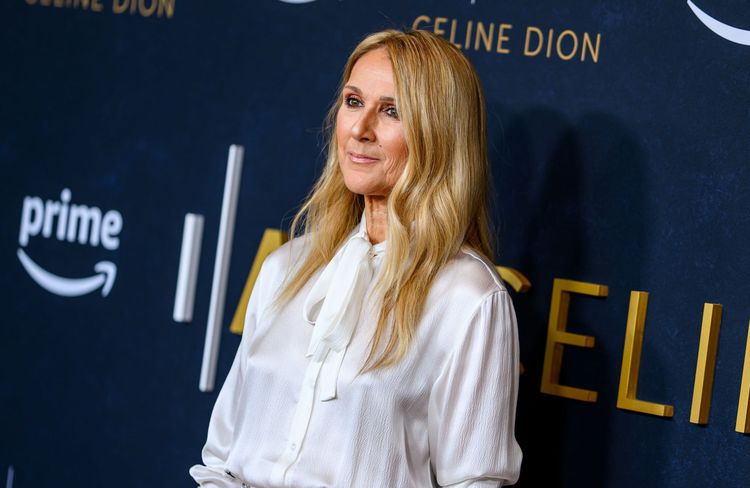 Céline Dion annonce son retour sur scène en France avec un jeu de piste dans Paris