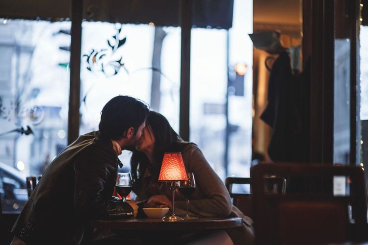 Exclusif - Notre sondage sur les nouveaux codes amoureux, 7 ans après #MeToo