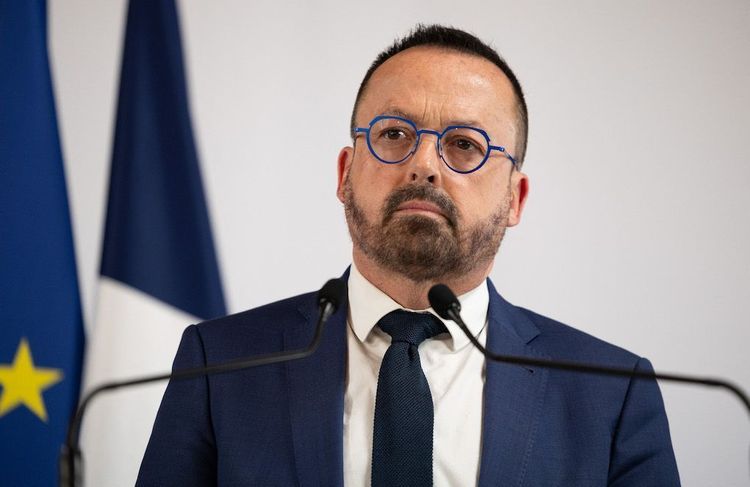 Affaire Le Scouarnec : le gouvernement souhaite étendre l’accès au casier judiciaire des soignants
