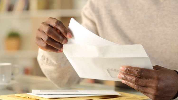 La Banque Postale, SG... Dans quelle banque l'envoi de chéquier en recommandé est-il gratuit ?
