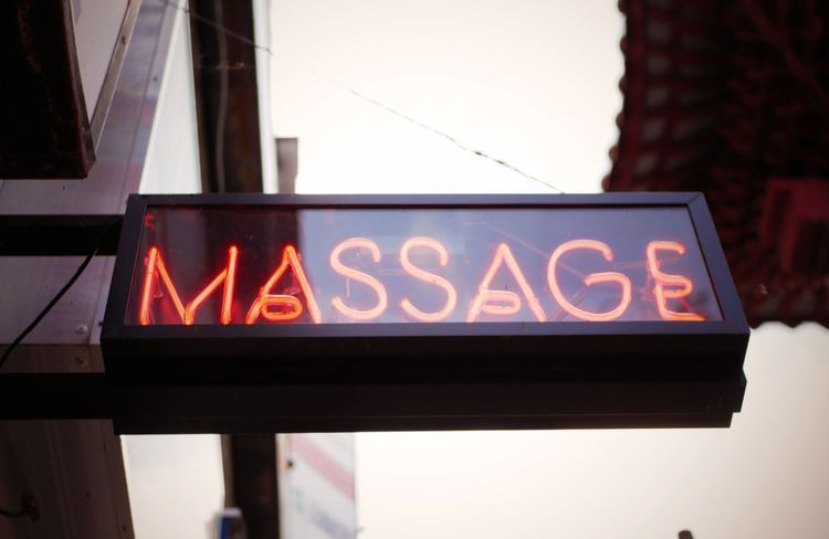 Le gouvernement dévoile son plan de lutte contre la prostitution et renforce la loi déjà existante