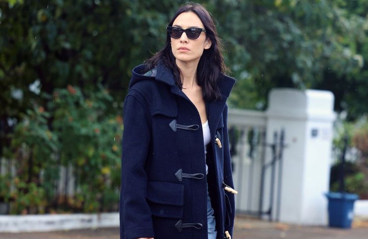 Avec ce look, Alexa Chung nous donne envie de porter le duffle-coat