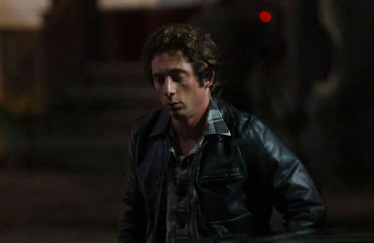 Biopic sur Bruce Springsteen : les premières images avec Jeremy Allen sont (enfin) là !