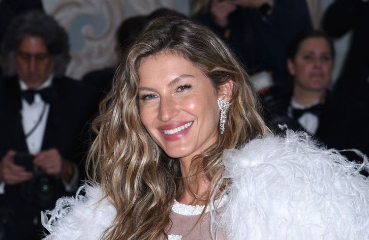 Gisele Bündchen partage la première photo de son enfant pour la fête des mères