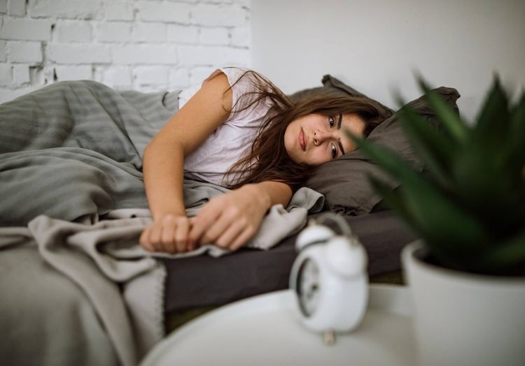 Sommeil de mauvaise qualité : pourquoi les femmes sont plus touchées que les hommes