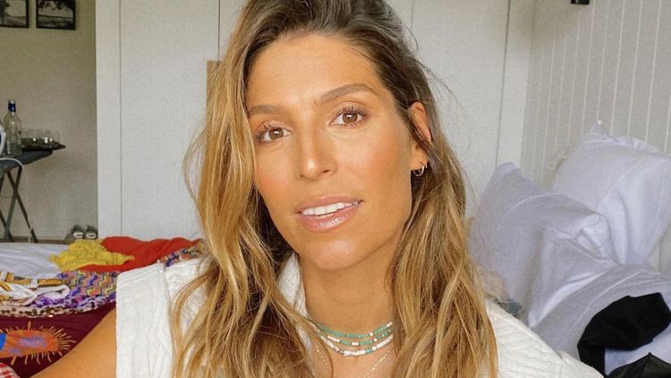Laury Thilleman "C'est violent " : l'ancienne Miss France revient sur son couronnement