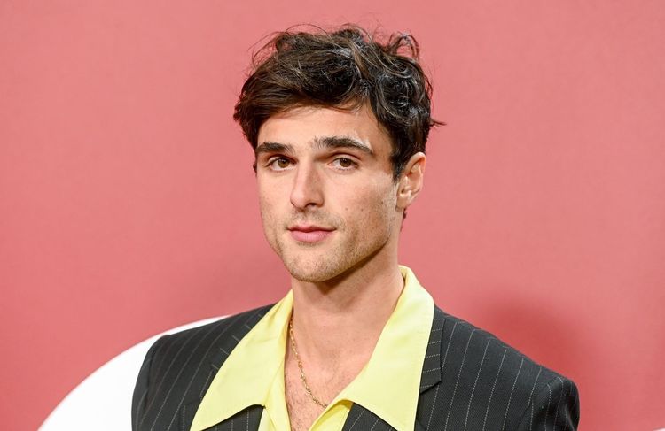 « C’est la mort de nous tous » : Jacob Elordi se confie sur son rapport aux réseaux sociaux