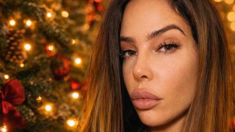 Kim Glow : elle affirme avoir été victime de sorcellerie sur le tournage des Anges, "une poupée vaudoo" !