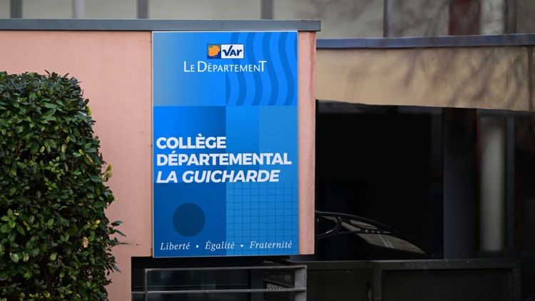 Professeure poignardée à Sanary-sur-Mer: ce que l’adolescent de 14 ans a déclaré lors de sa première audition en garde à vue