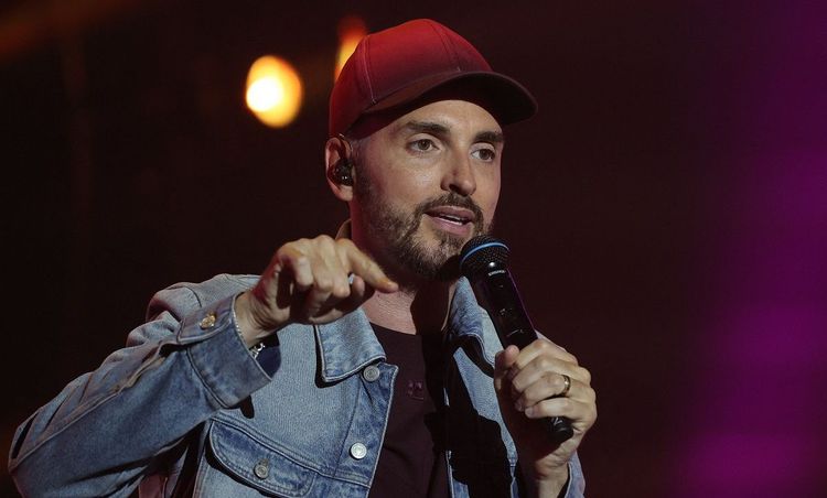 Après avoir boudé The Voice Kids, Christophe Willem vide son sac sur cette "usine à fabriquer des stars"