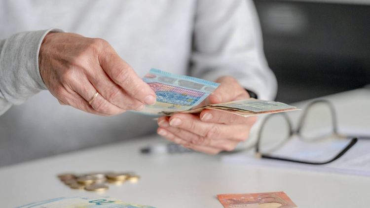 Bonne nouvelle pour les taux immobiliers, hausse de la taxe foncière... Les 3 infos argent du jour