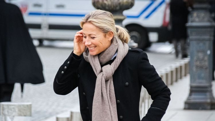 Anne-Sophie Lapix : poussée vers la sortie ? Sa place sur France 2 remise en question…