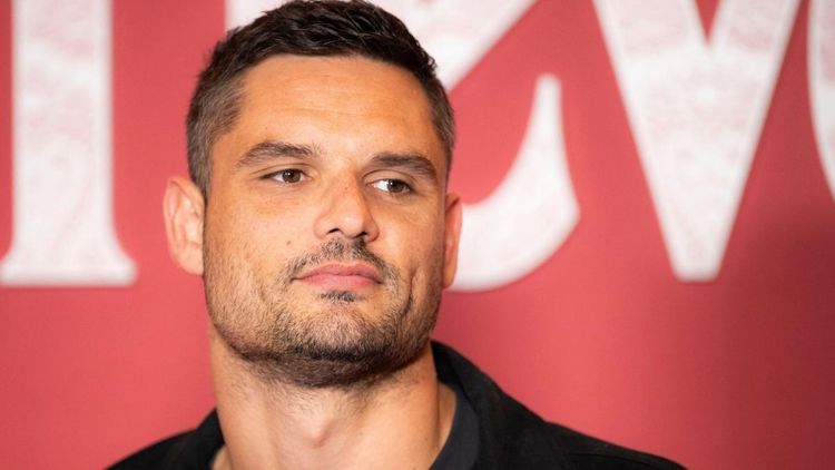 Florent Manaudou fond en larmes en évoquant sa soeur : "Elle a beaucoup souffert des médias"