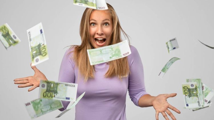 7 500 euros, 20 000 euros par mois... À partir de combien êtes-vous (très) très riche ?