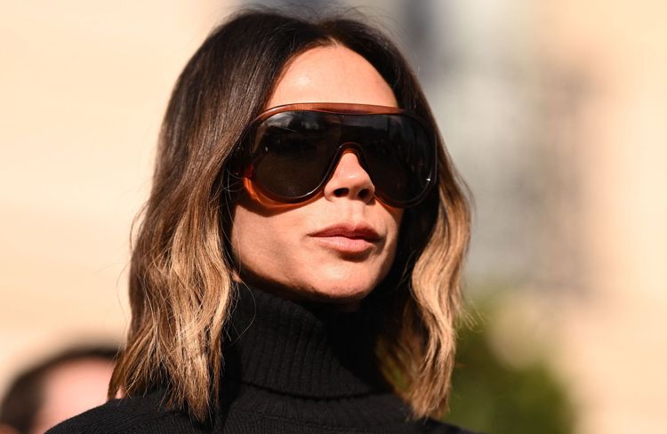 À son tour, Victoria Beckham adopte cette coiffure star de la Fashion Week