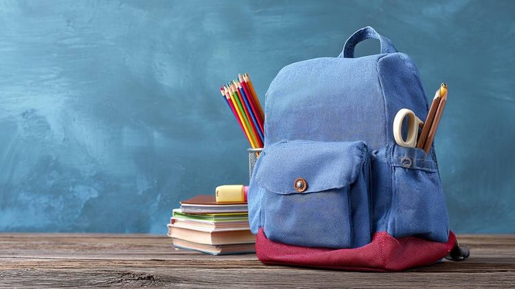 Allocation de rentrée scolaire 2026 : la CAF verse jusqu'à 466 euros selon l'âge de l'enfant