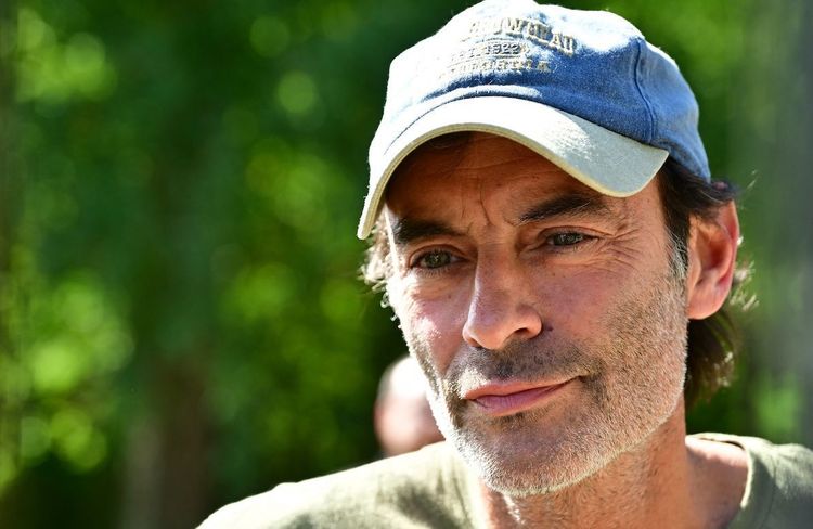 Anthony Delon : un « fantôme » à Douchy ? Les voisins s'inquiètent de son attitude