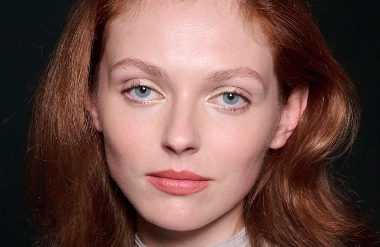 L'étonnante astuce d’une spécialiste pour lifter la bouche avec du maquillage