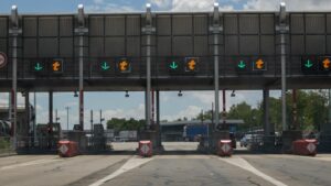 Péages : ce qui vous attend sur les autoroutes en 2024, et comment éviter la hausse des prix