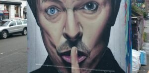Comment Claude François a inspiré à David Bowie l’un de ses plus grands tubes