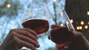 Comment le vin rouge est passé d’allié santé à ennemi aux États-Unis?