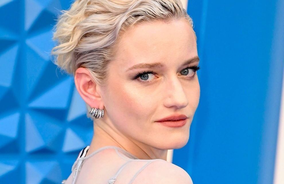 « Tout ce qui est génial prend du temps » : Julia Garner confirme l’avancée du biopic sur Madonna