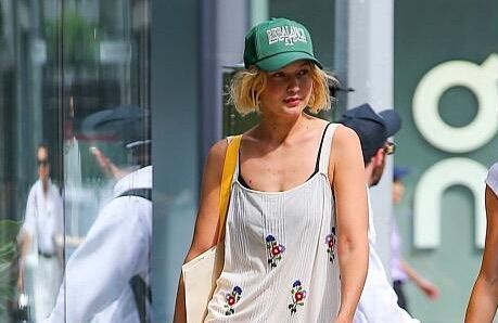 Gigi Hadid remet au goût du jour les baskets de skate des années 2010