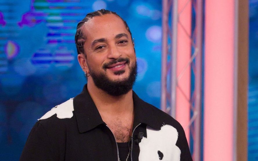 “Tu as tout mon soutien” : le chanteur Slimane choisit son camp dans l’affaire Inès Reg vs Natasha St-Pier (DALS)