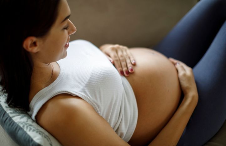 Réchauffement climatique : ce facteur à risque qui menace les femmes enceintes