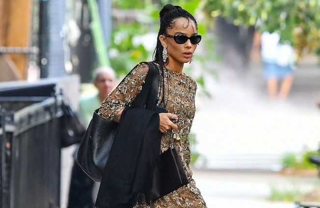 Au mariage de Taylor Swift, Zoë Kravitz prouve qu'une robe transparente peut être aussi chic que sensuelle