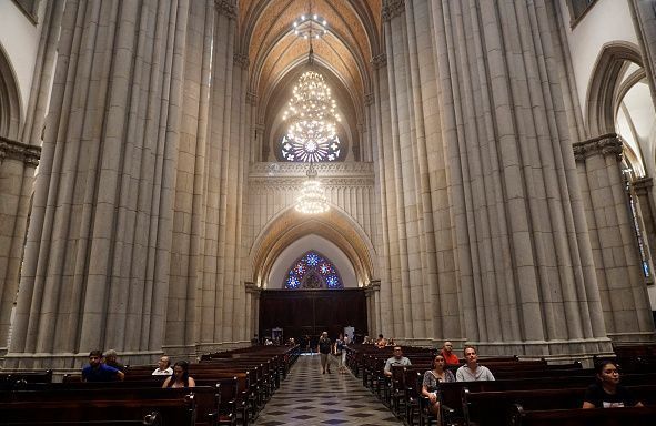 Violences sexuelles dans l’Église catholique : les évêques divisés sur l’indemnisation financière des victimes majeures