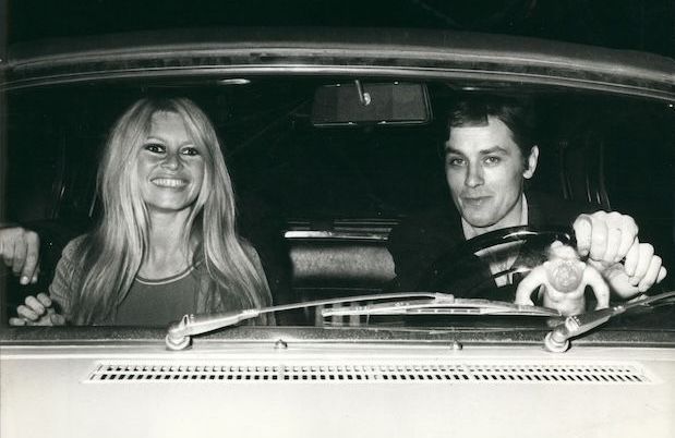 Anouchka Delon rend hommage à Brigitte Bardot et à son duo mythique avec son père Alain Delon